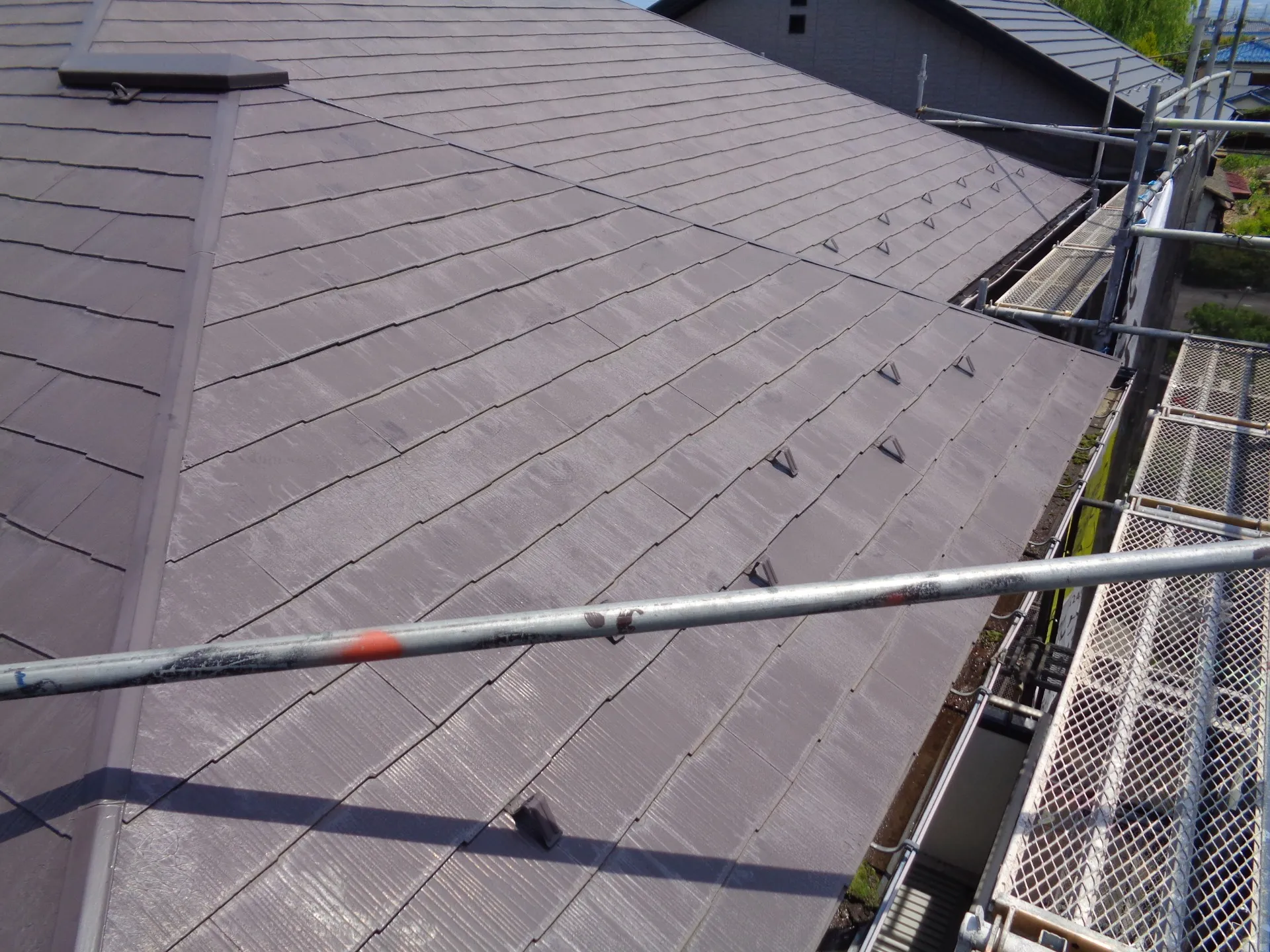 屋根のメンテナンスのひとつ、カバー工法のご紹介です。